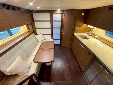 Sea Ray 450 Sundancer image