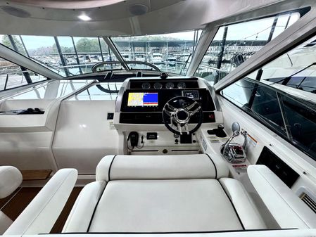 Sea Ray 450 Sundancer image