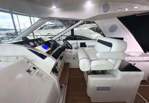 Sea Ray 450 Sundancer image