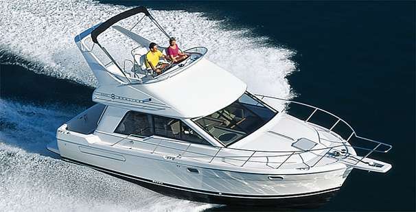 Bayliner 3388-COMMAND-BRIDGE-MOTORYACHT - main image