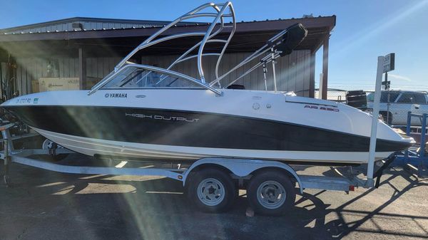 Yamaha Boats AR230 HO 