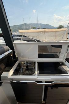 Galeon 445 HTS image