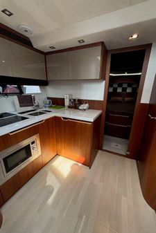 Galeon 445 HTS image