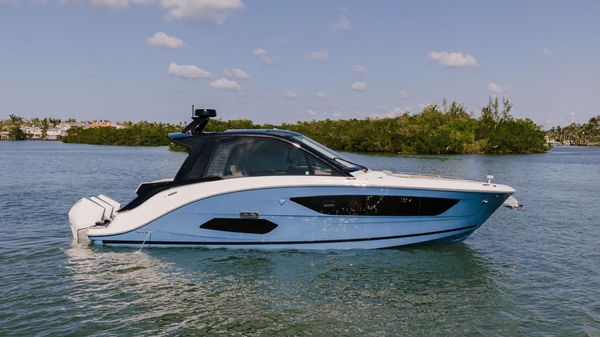 Sea Ray 370 Sundancer