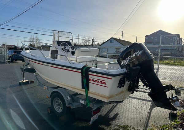 Boston-whaler OUTRAGE-17 image