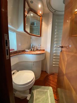 Azimut 80 Flybridge image