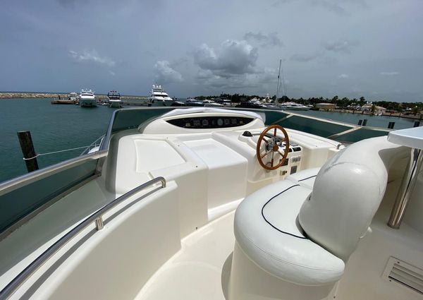 Azimut 80 Flybridge image