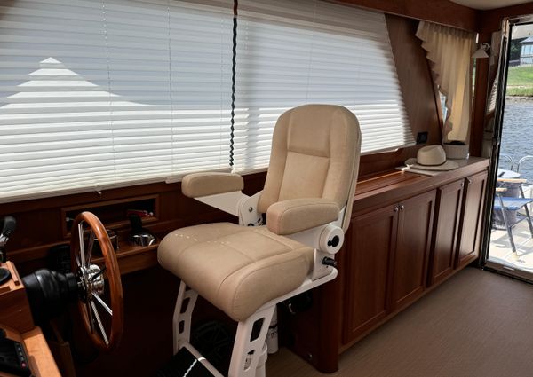 Sabre 38 Salon Express image