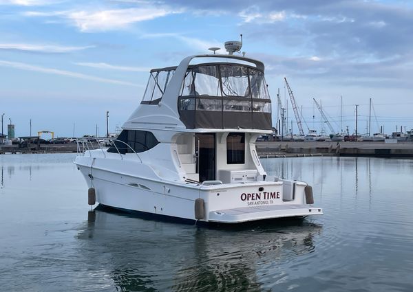 Silverton 34 Convertible image