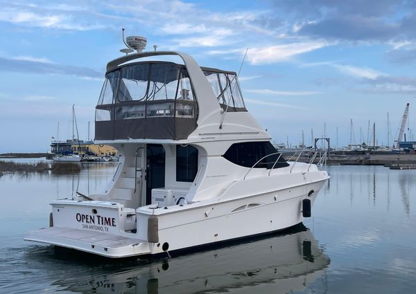 Silverton 34 Convertible image