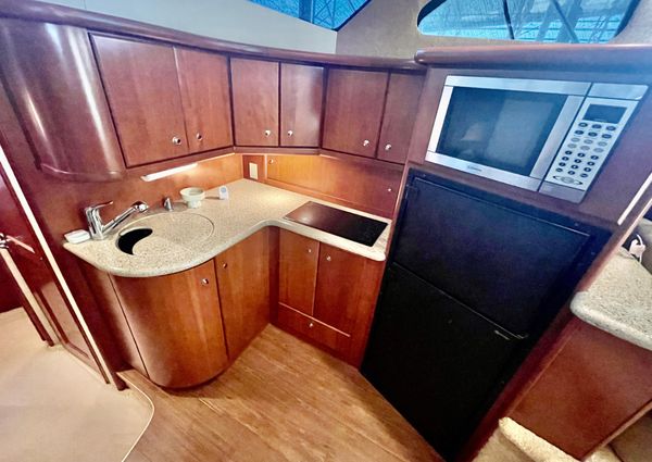 Silverton 34 Convertible image