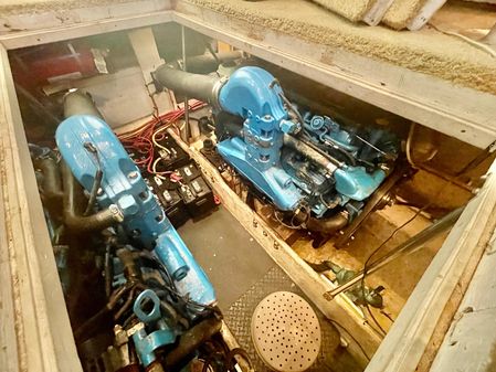 Silverton 34 Convertible image