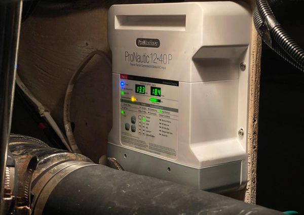 Silverton 34 Convertible image