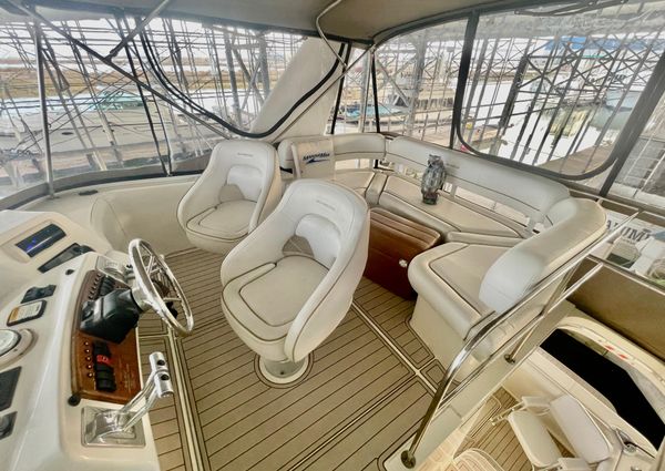 Silverton 34 Convertible image