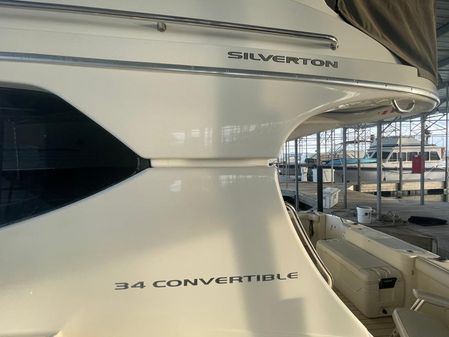 Silverton 34 Convertible image