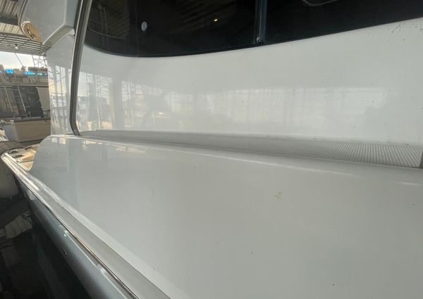 Silverton 34 Convertible image