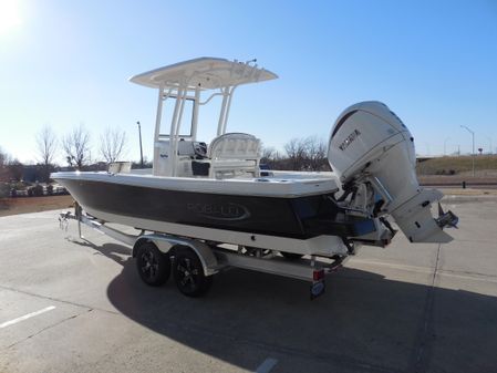 Robalo 246 Cayman image