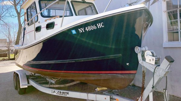 Eastern Explorer 248