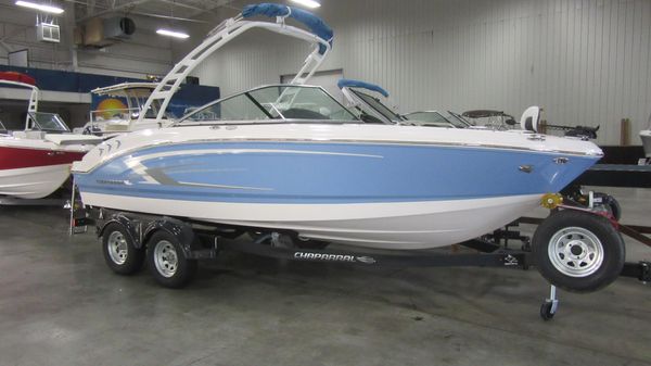 2023 Chaparral 21 SSi's ... Choose From Five In STock!