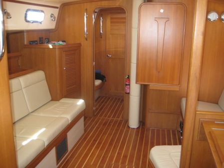 Island-packet 440 image