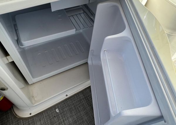 Ocean Yachts Convertible image