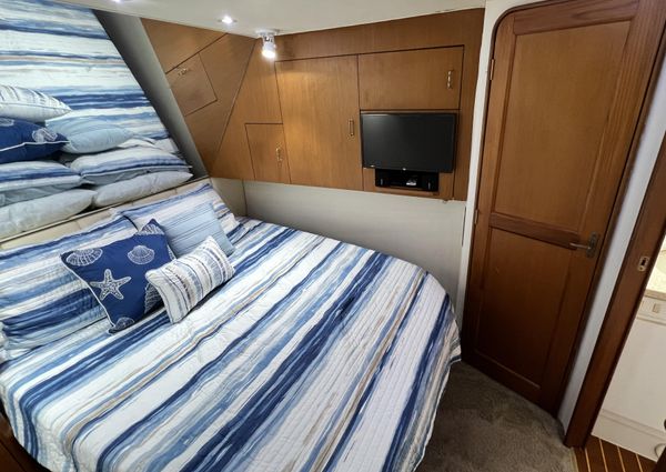 Ocean Yachts Convertible image