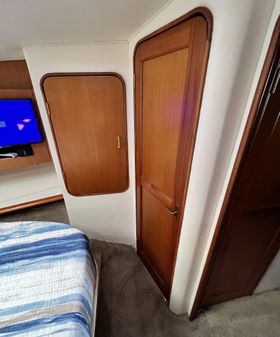 Ocean Yachts Convertible image