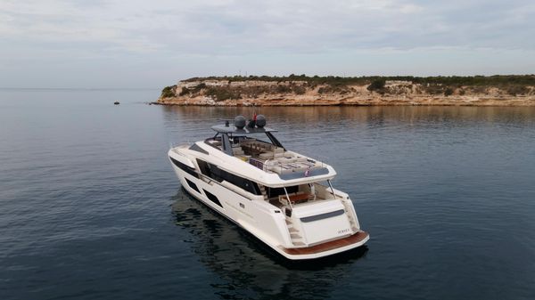 Ferretti Yachts 920 image