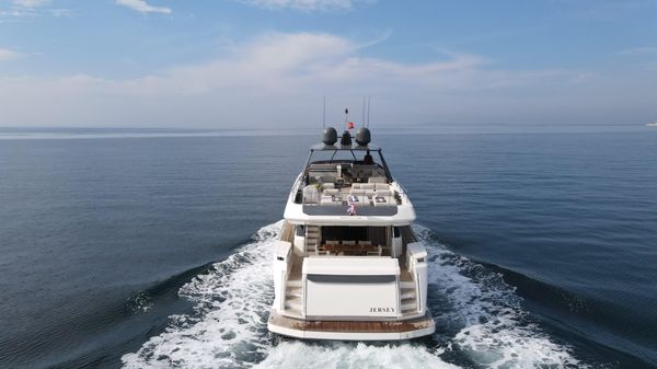 Ferretti Yachts 920 image