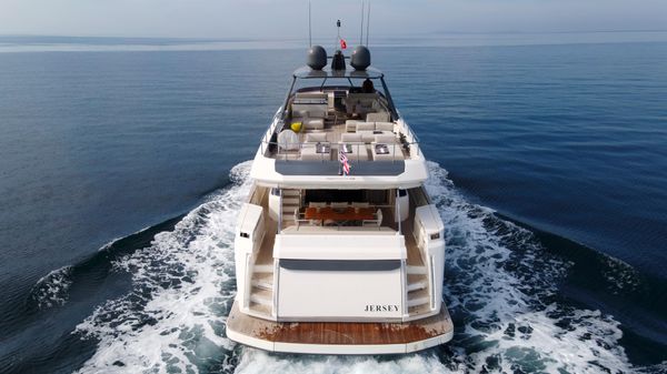 Ferretti Yachts 920 image