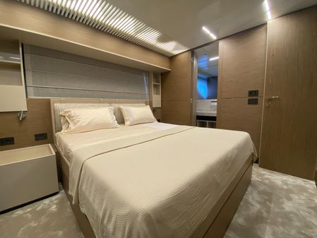 Ferretti Yachts 920 image