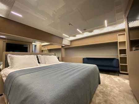 Ferretti Yachts 920 image