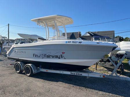 Robalo R222 Center Console image