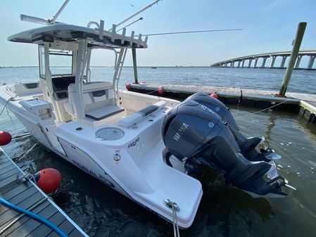 Robalo r272 image