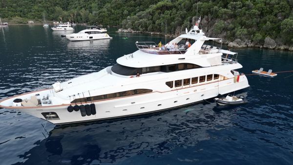 Benetti Classic 115 