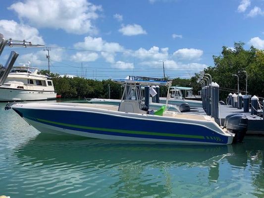 Hydra-Sports 3300 Center Console - main image