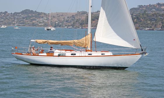 Hinckley Pilot 35 sloop image