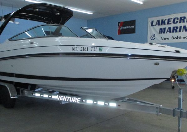 Rinker CAPTIVA-276-BR image