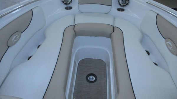 Rinker CAPTIVA-276-BR image