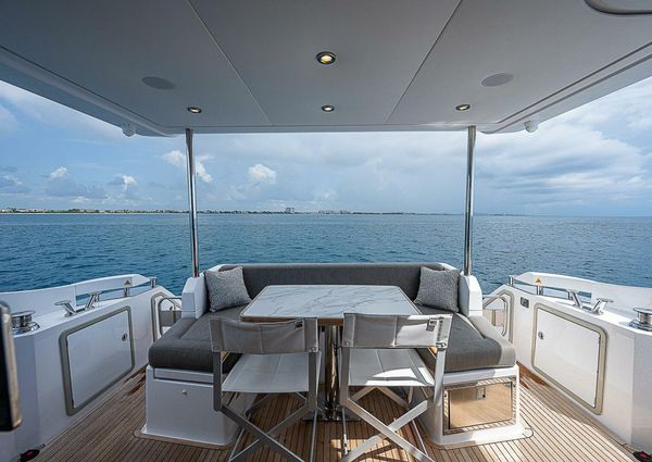 Azimut 50 Flybridge image