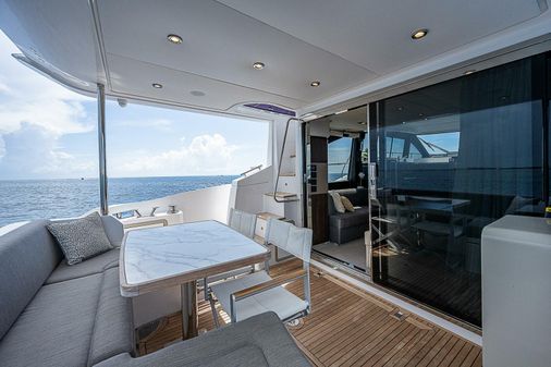 Azimut 50 Flybridge image