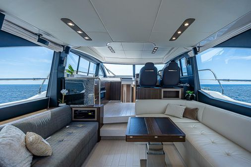 Azimut 50 Flybridge image