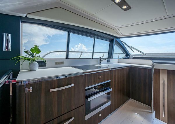 Azimut 50 Flybridge image