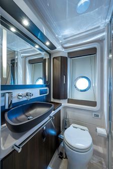 Azimut 50 Flybridge image