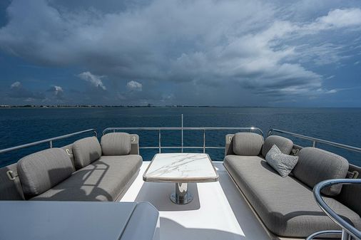 Azimut 50 Flybridge image