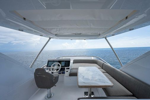 Azimut 50 Flybridge image