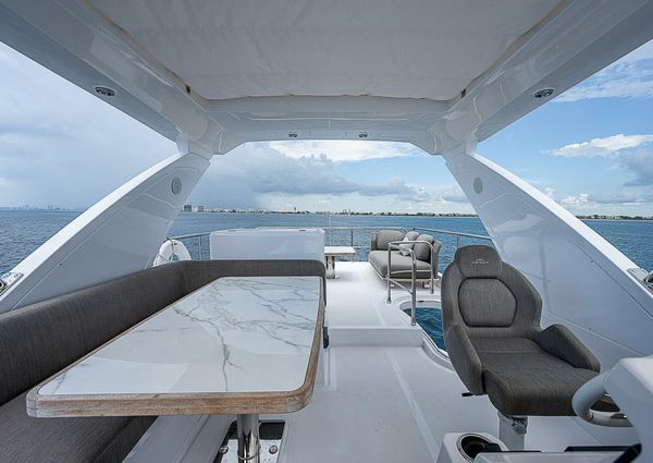 Azimut 50 Flybridge image