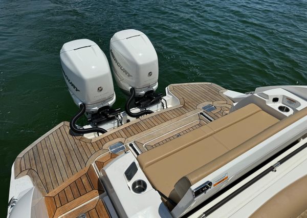 Sea Ray 350 SLX OB image