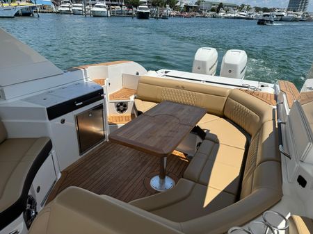 Sea Ray 350 SLX OB image