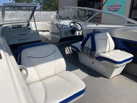 Bayliner DISCOVERY-215 image